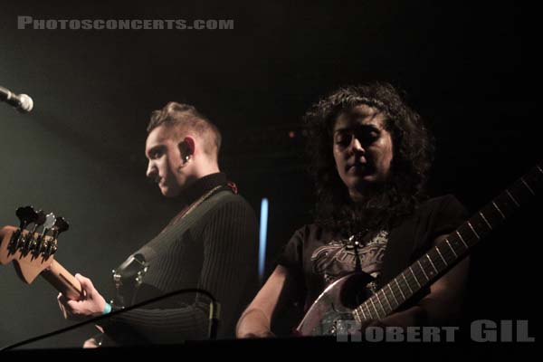 THE XX - 2009-10-09 - PARIS - Point Ephemere - Baria Qureshi - Oliver Sim